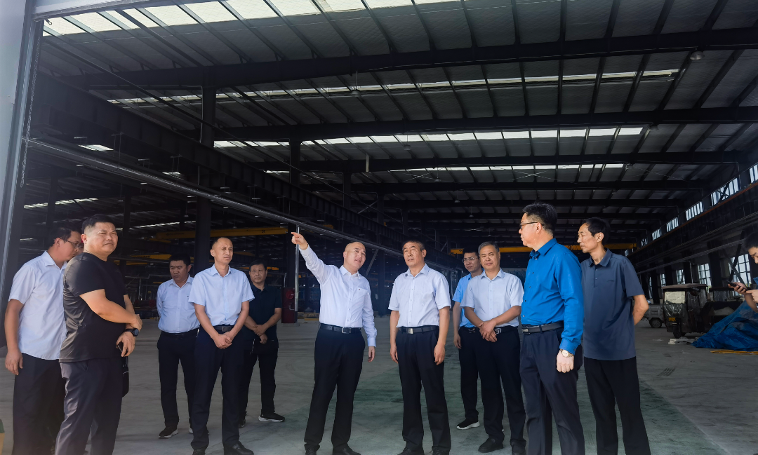 长垣市人大常委会副主任张发才一行莅临蒲瑞公司新厂区调研指导